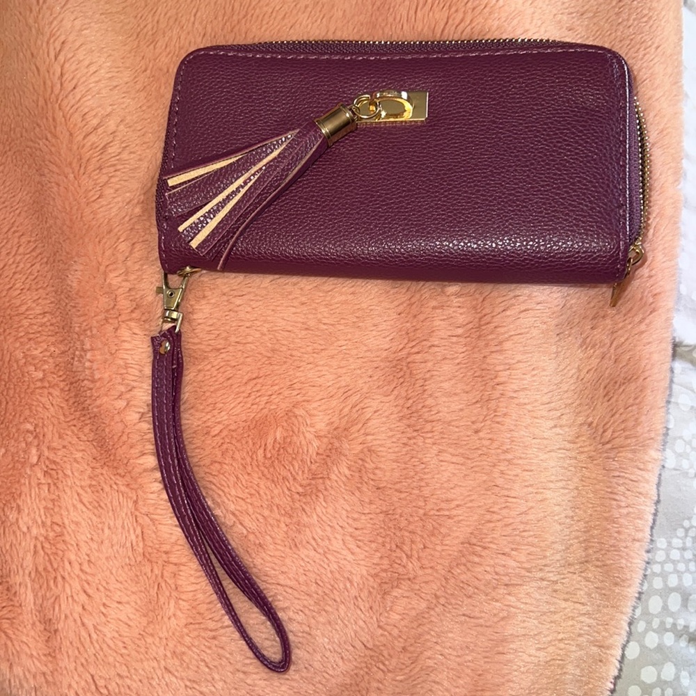 Purple wallet, never used!